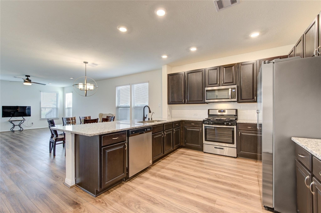 4922 Lucky Fawn Lane - Photo 16