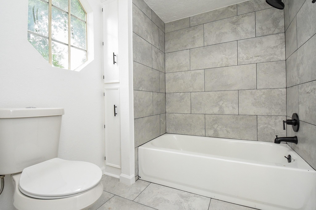 15814 Winding Moss Drive - Photo 33