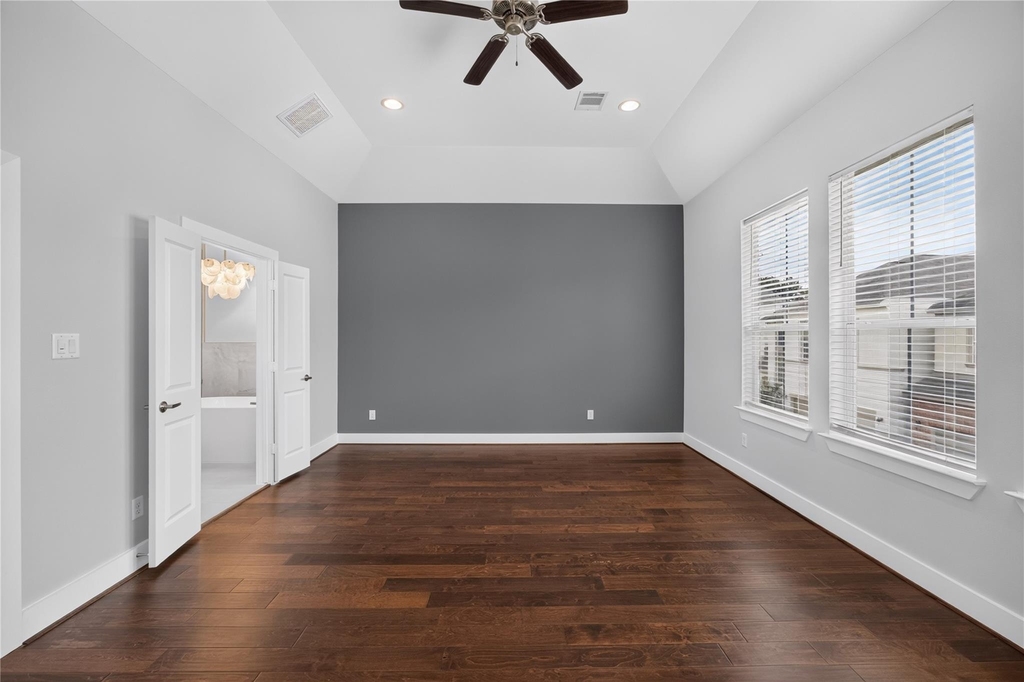 8806 Hollister Square Court - Photo 12