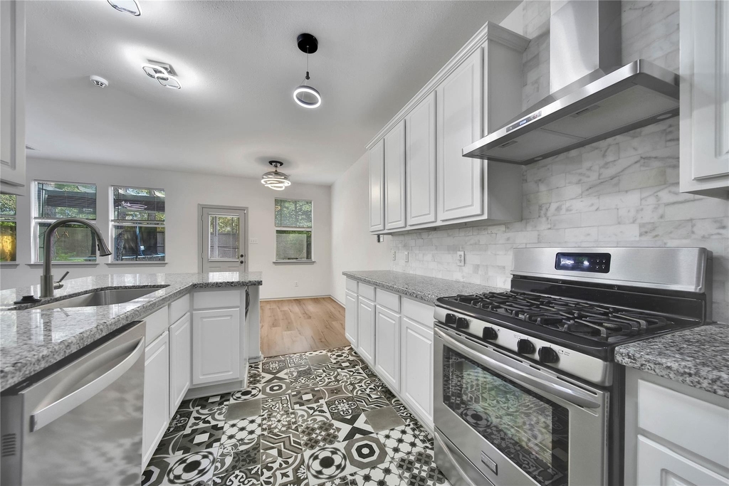 26 Peachridge Place - Photo 1