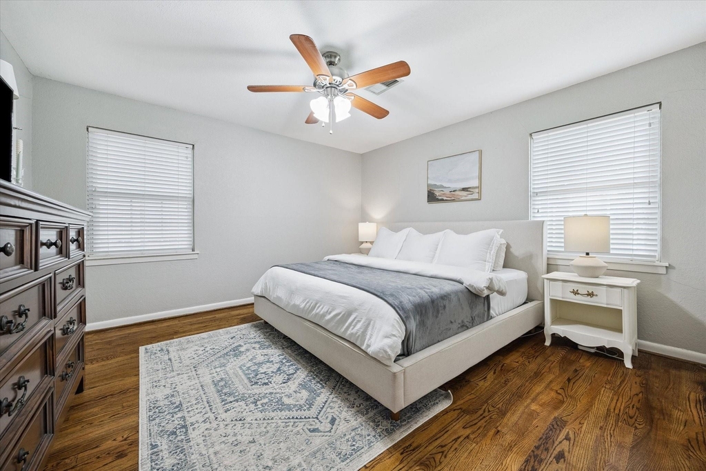 2327 Saxon Drive - Photo 17