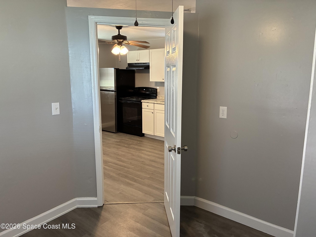 1420 Avocado Avenue - Photo 7