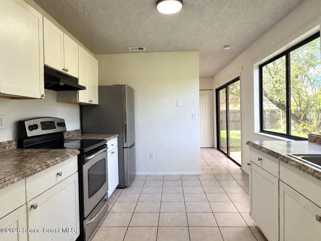 937 Serenade Street Nw - Photo 7