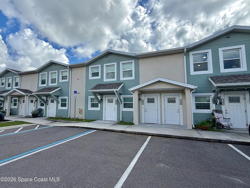 1895 Convair St Se Se - Photo 0