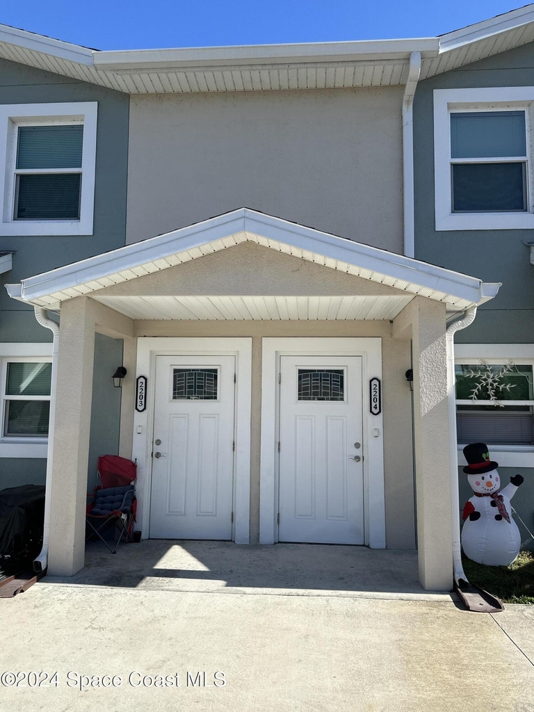 1895 Convair St Se Se - Photo 1