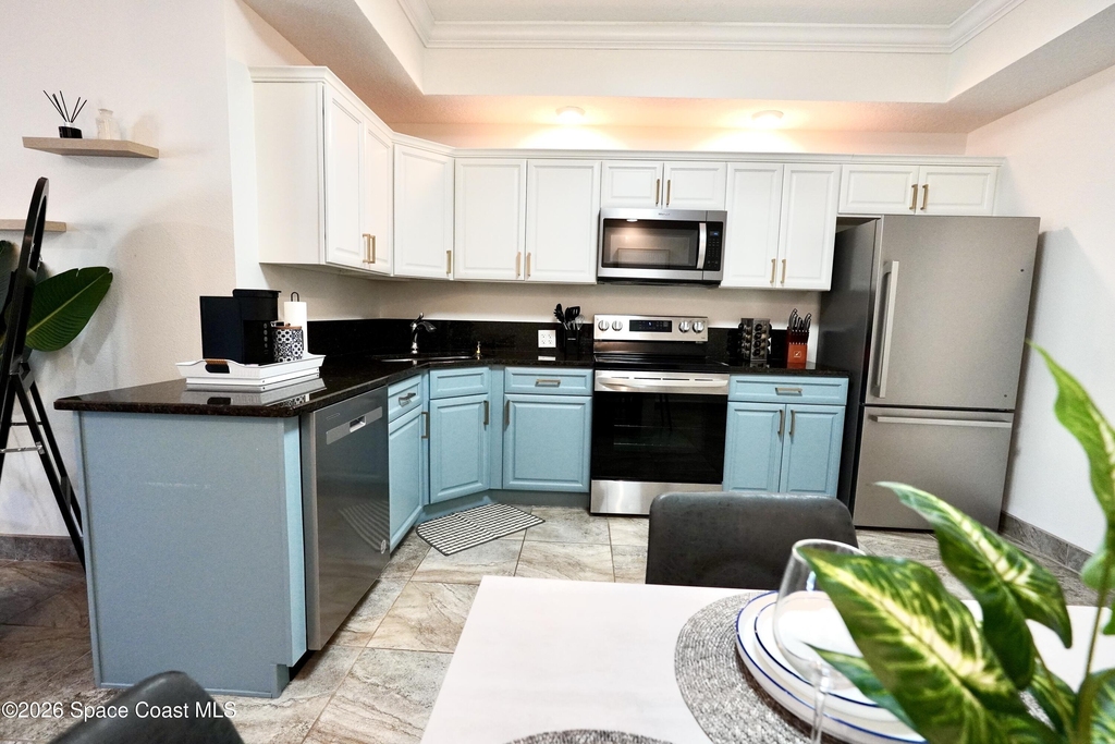 150 Crescent Beach Drive - Photo 5