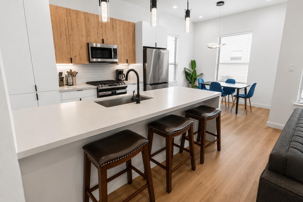 6742 Peerless Street - Photo 10
