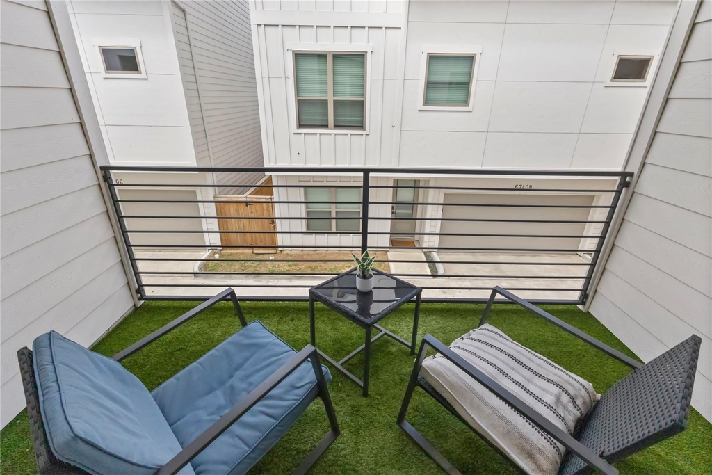 6742 Peerless Street - Photo 9