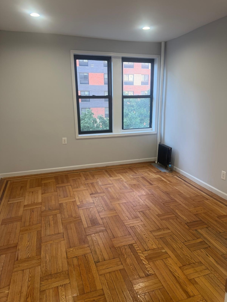 Grand Concourse / Van Cortlandt Avenue - Photo 8