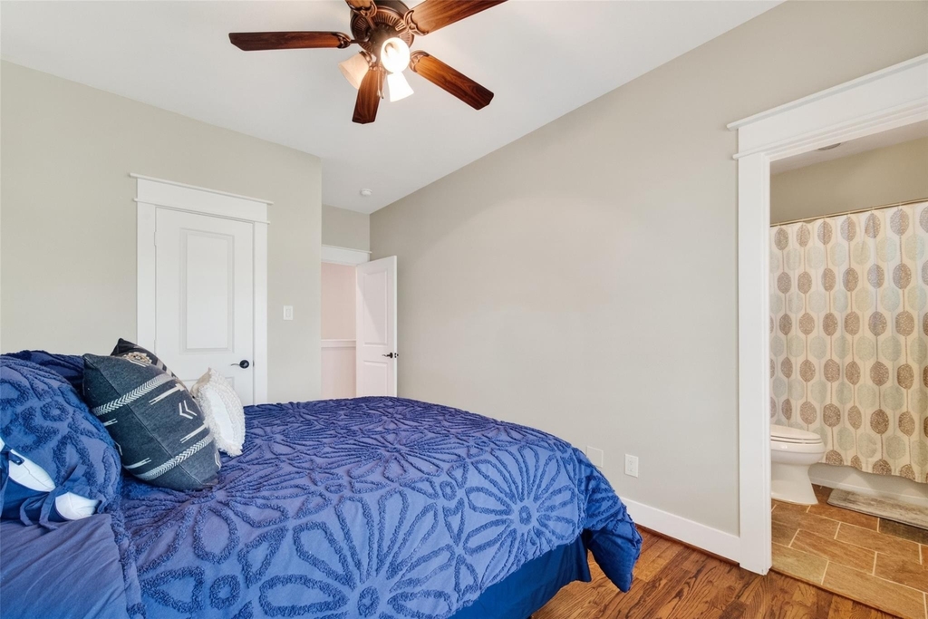 1102 W 15th Street - Photo 25