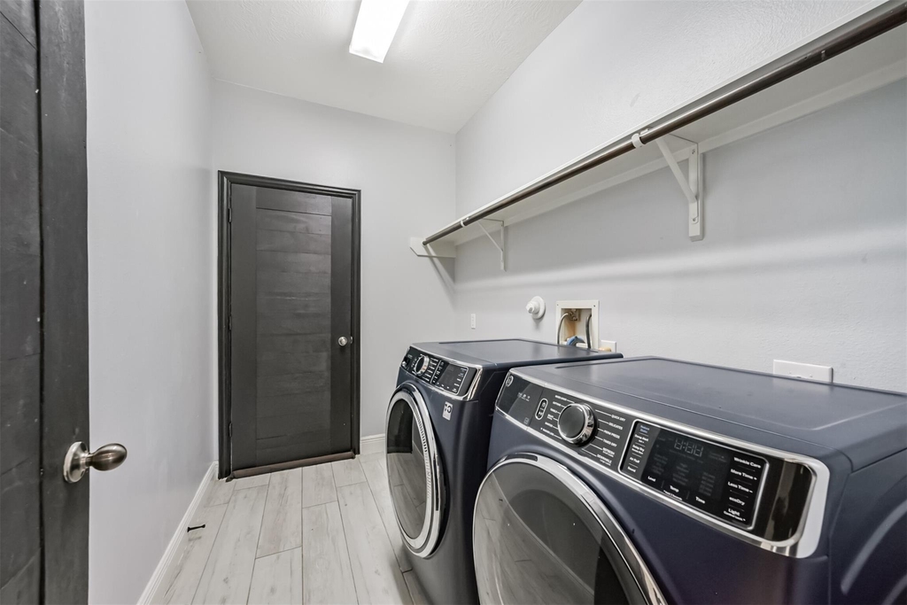8330 Kerrington Glen Drive - Photo 18