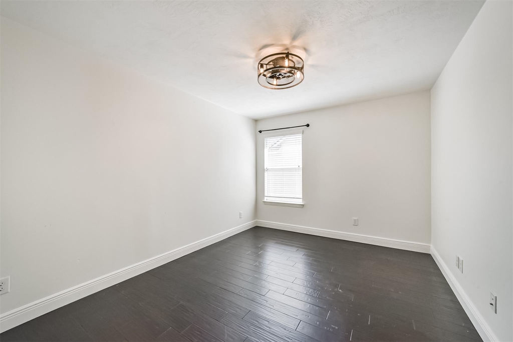 8330 Kerrington Glen Drive - Photo 16