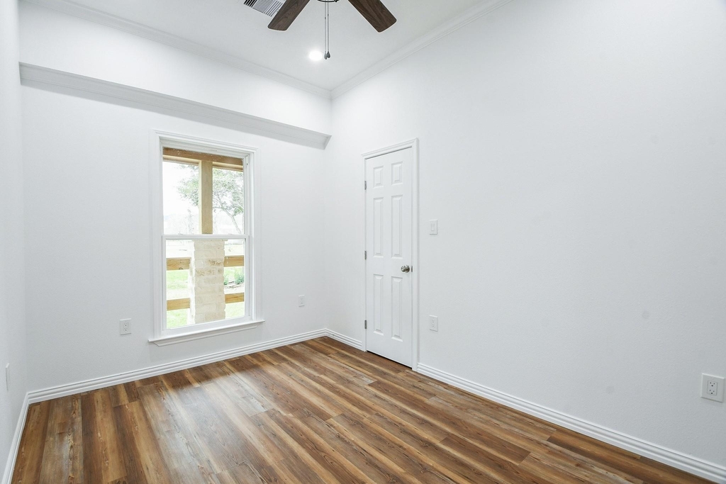3200 Hoover Street - Photo 15