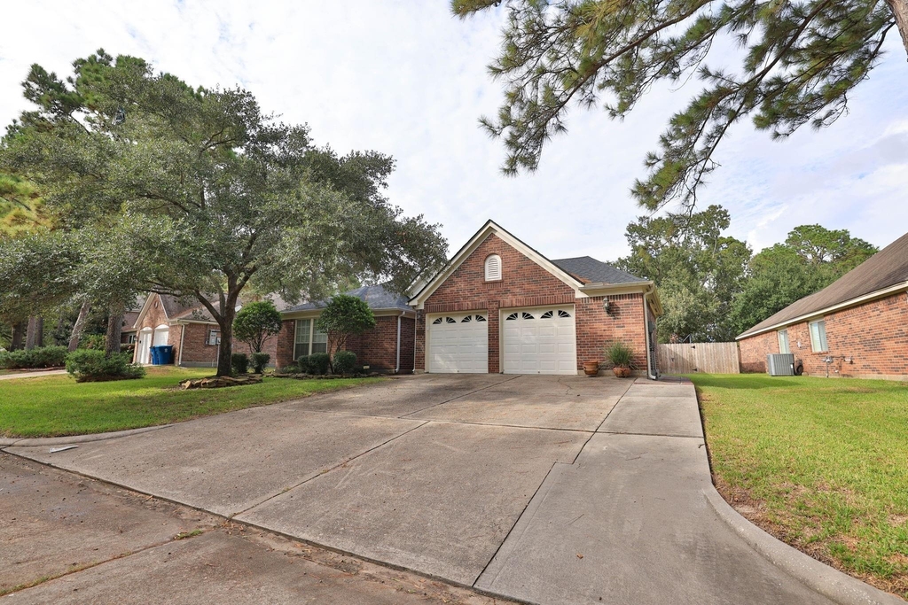 7603 Tumbling Road - Photo 1