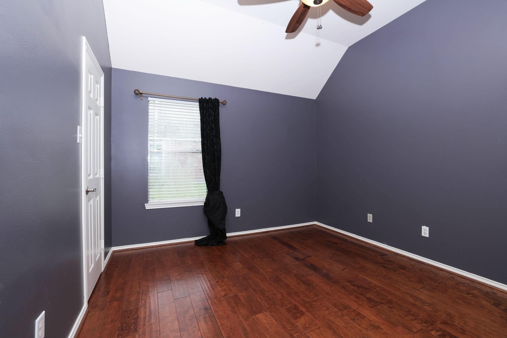 7603 Tumbling Road - Photo 24