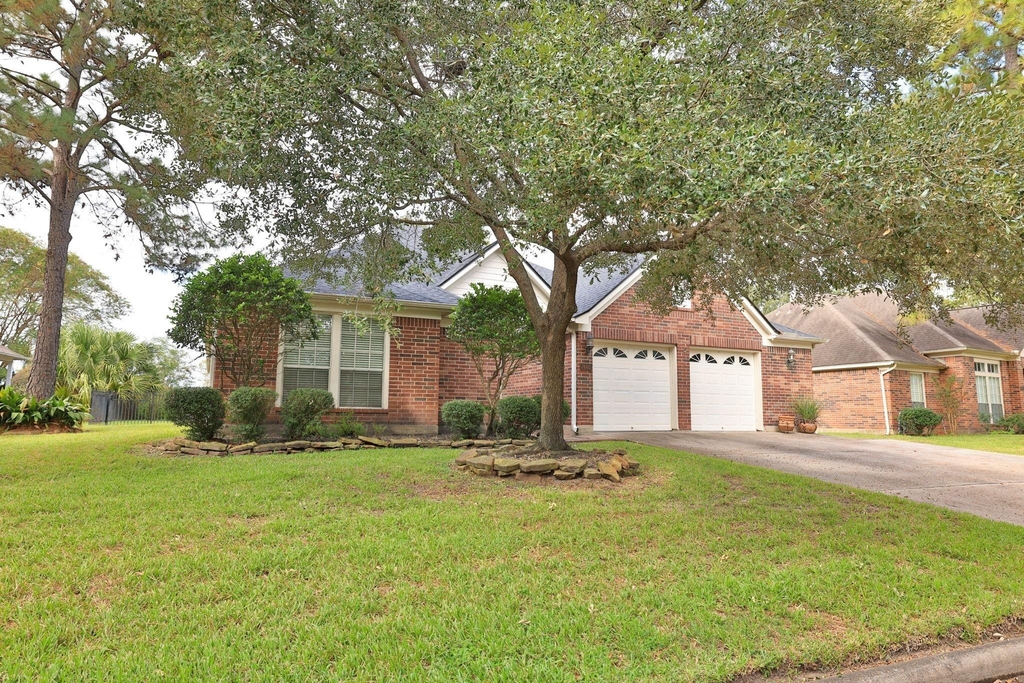 7603 Tumbling Road - Photo 2