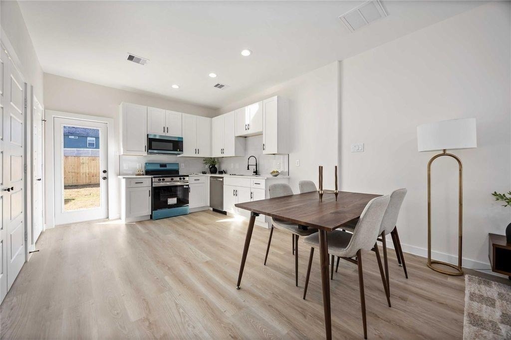 7215 Sandra St - Photo 9
