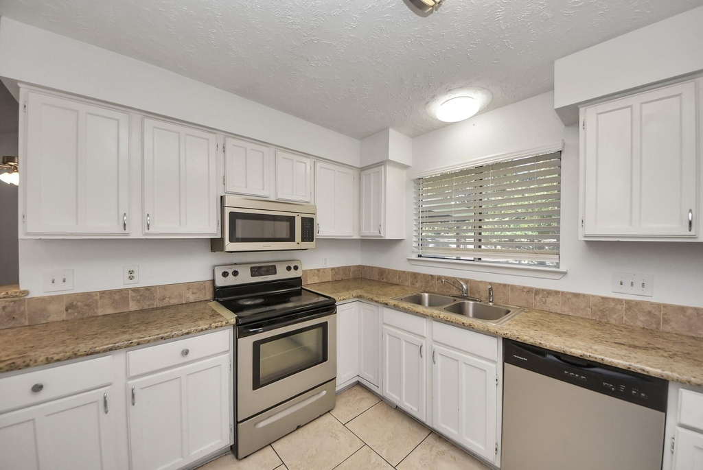 7627 Shoshone Drive - Photo 22