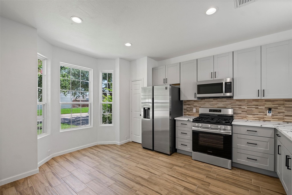 16879 Mammoth Springs Drive - Photo 4