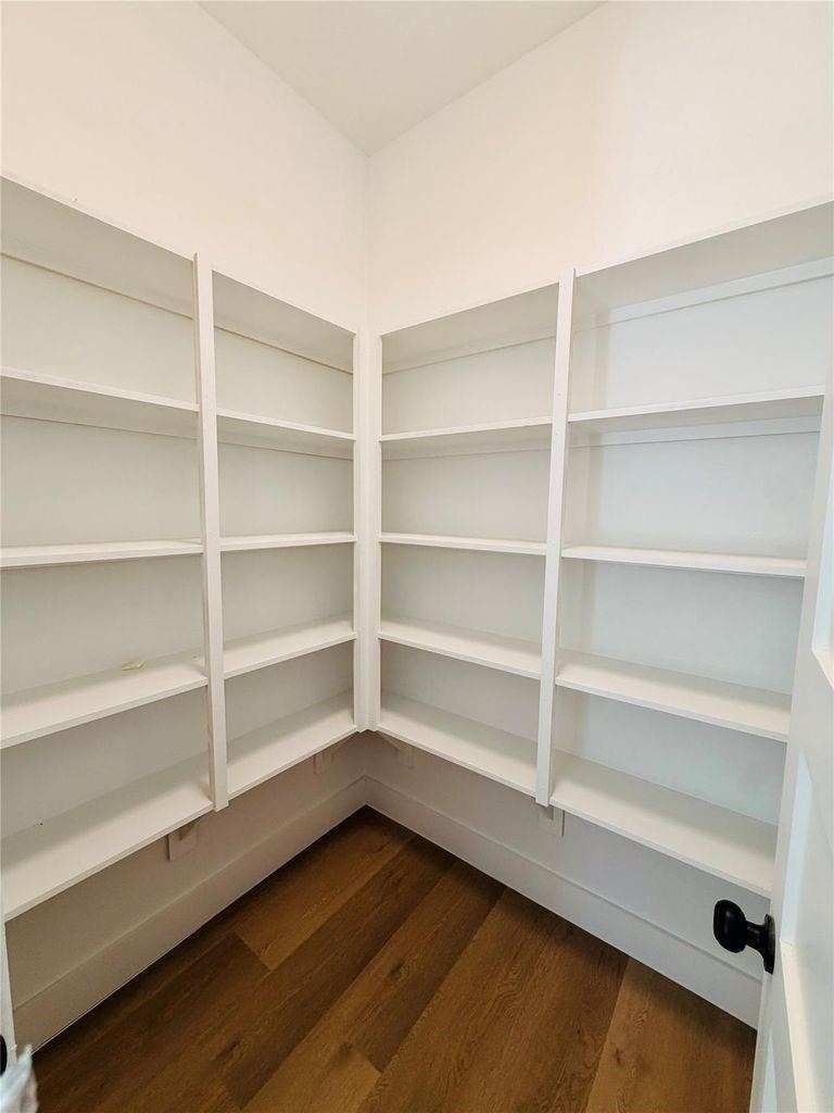 1418 Buescher Drive - Photo 3