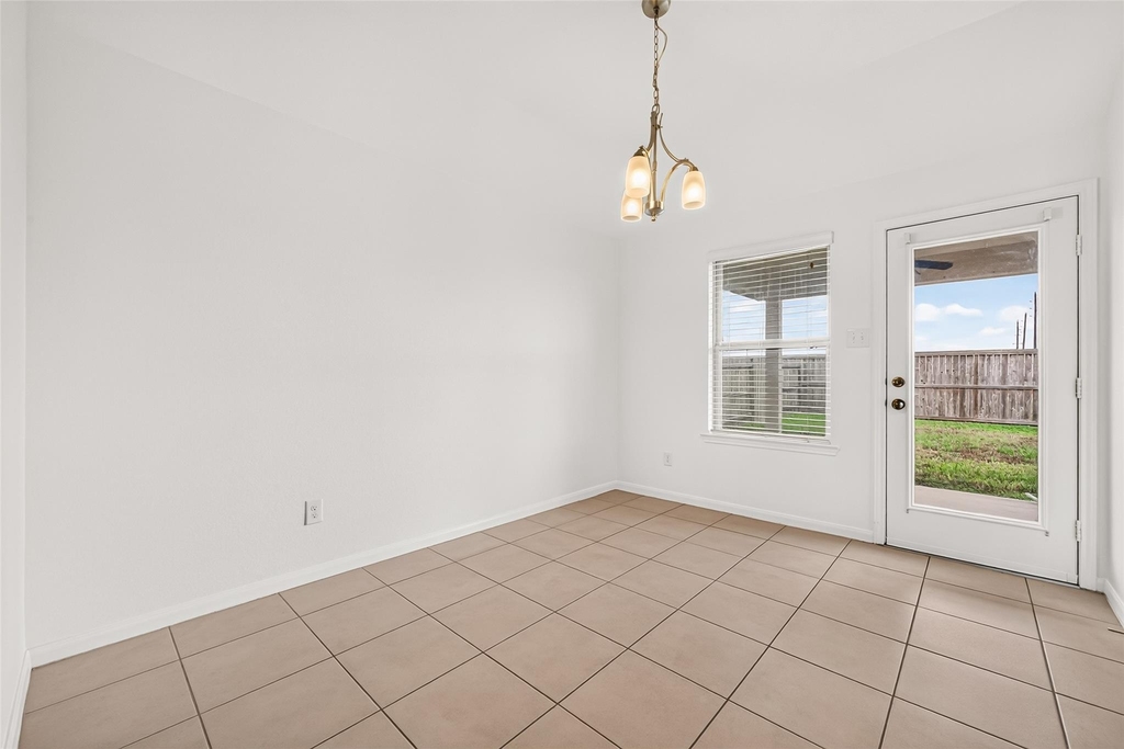 26602 Yukon Straight Drive - Photo 18