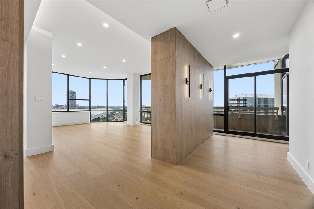 14 Greenway Plaza - Photo 18