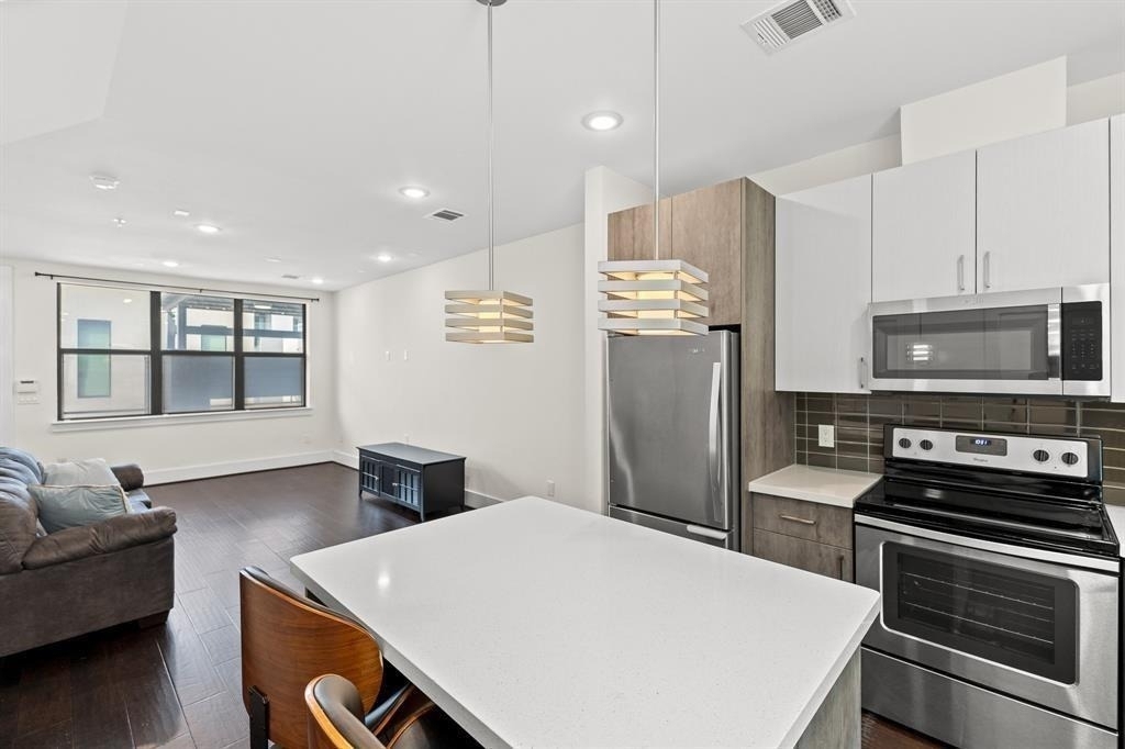 2401 Crawford Street - Photo 0