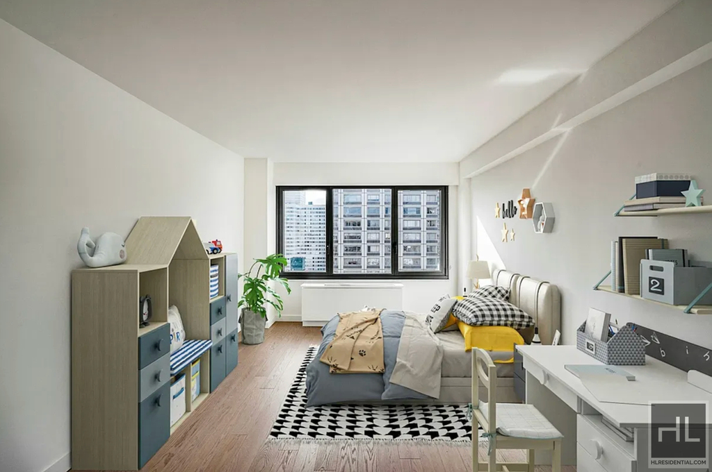 East 72nd Street - Photo 5