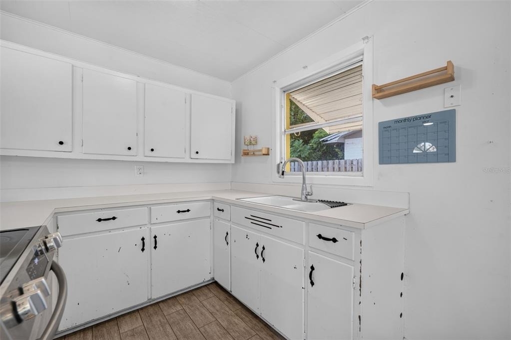 1208 Pat Avenue - Photo 7