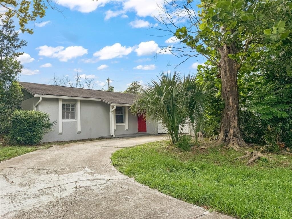 690 Lilac Road - Photo 0