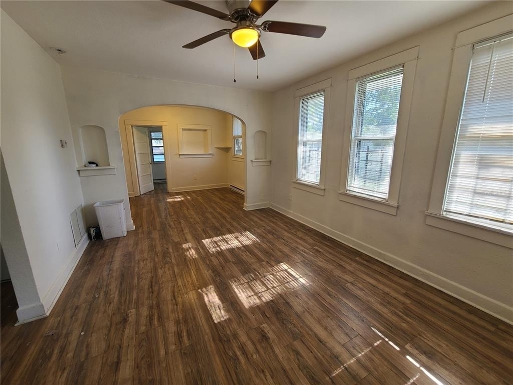 1060 18th Avenue S - Photo 2