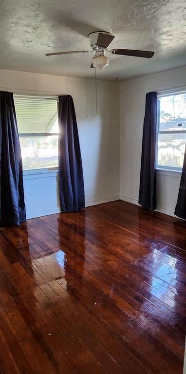 3701 47th Street N - Photo 1