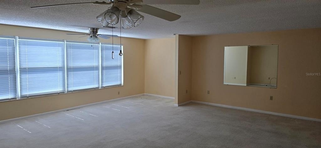 5521 80th Street N - Photo 4