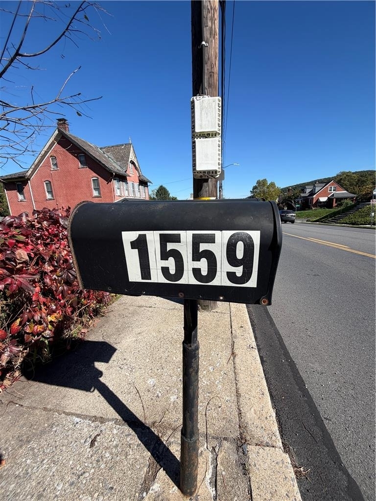 1559 Broadway Street - Photo 1