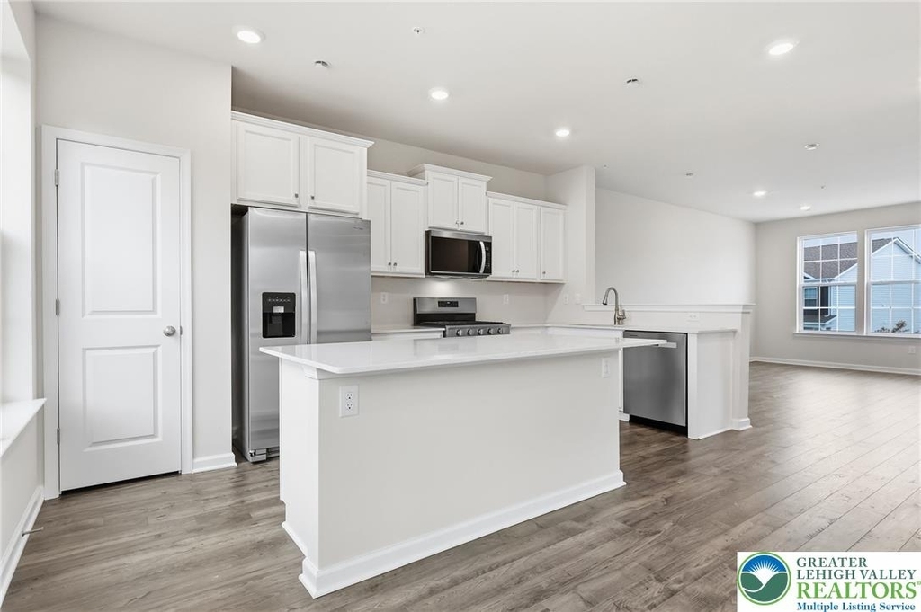 1074 Meadowlark Drive - Photo 8