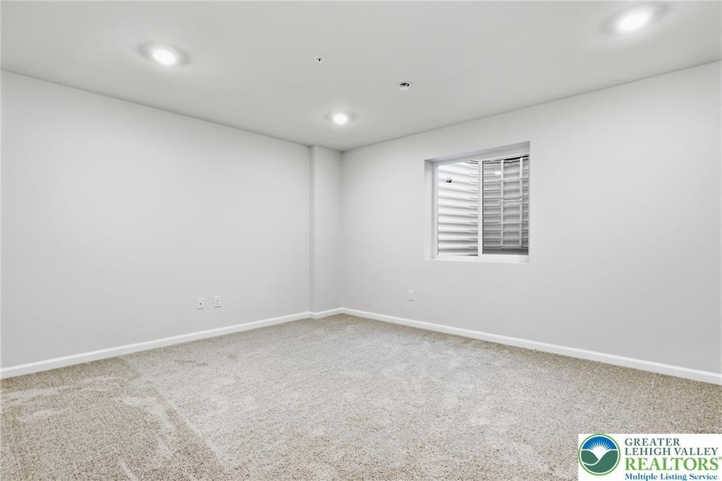 1076 Meadowlark Drive - Photo 26