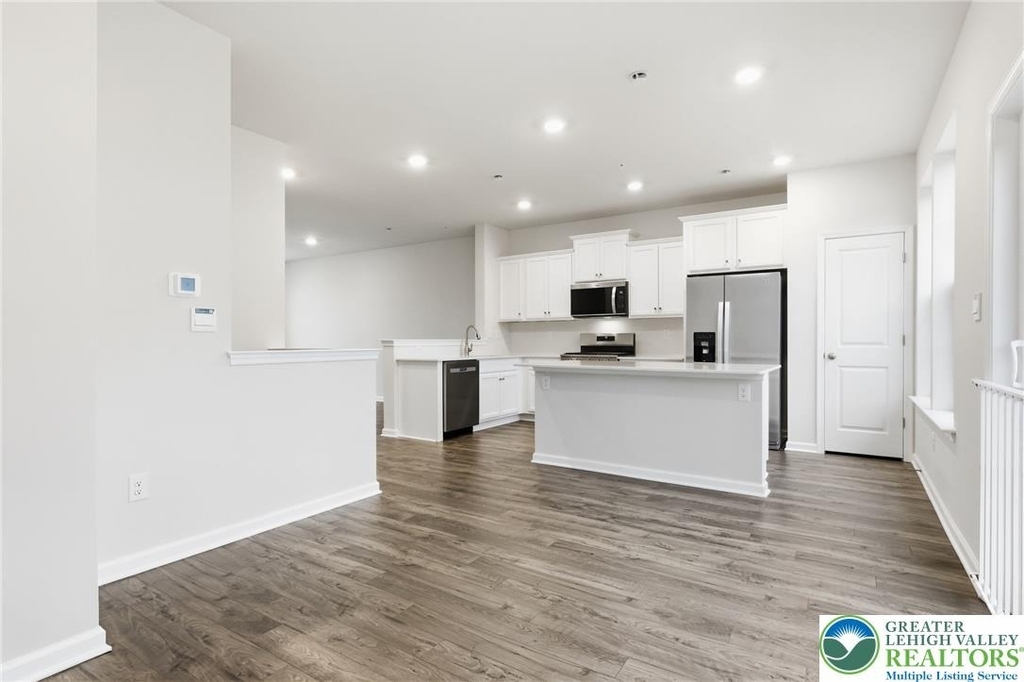 1076 Meadowlark Drive - Photo 11