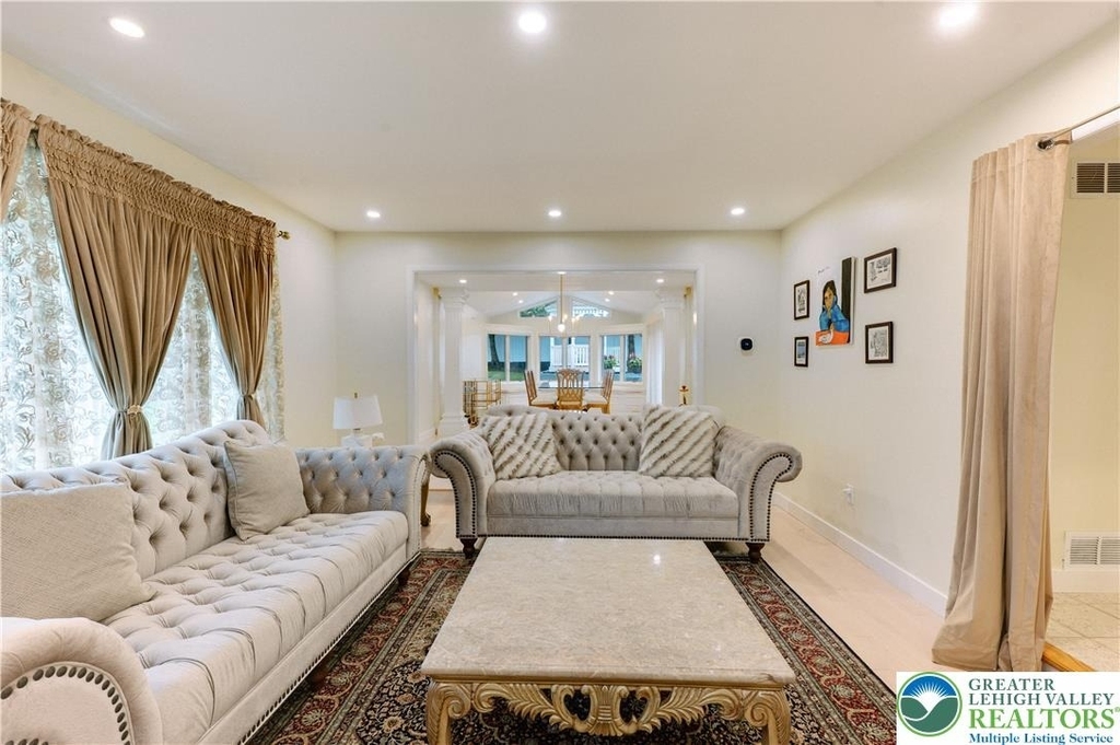 2210 Greenwood Road - Photo 17