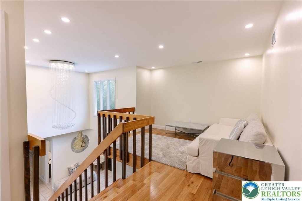 2210 Greenwood Road - Photo 35