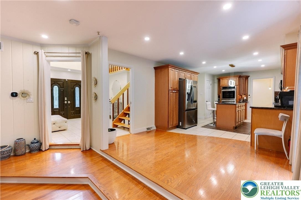 2210 Greenwood Road - Photo 14