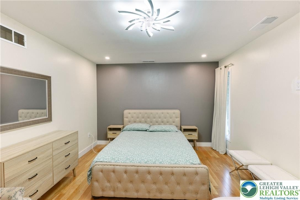 2210 Greenwood Road - Photo 38