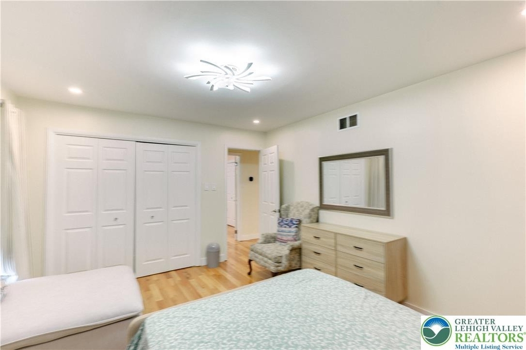 2210 Greenwood Road - Photo 39