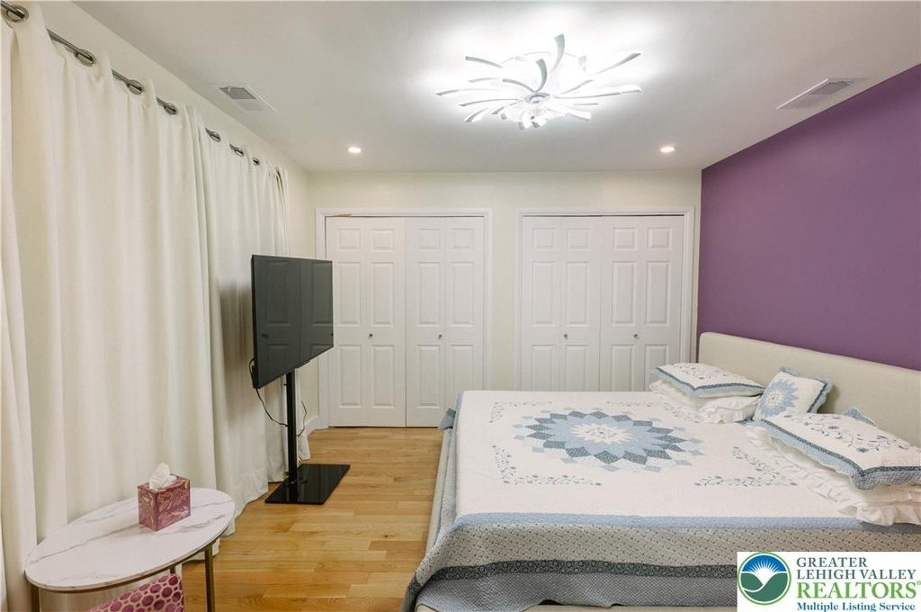 2210 Greenwood Road - Photo 45