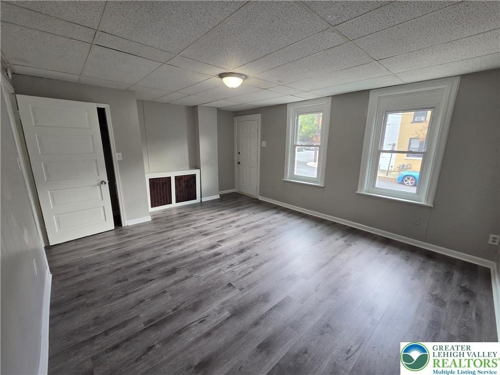 632 E 5th Street - Photo 5