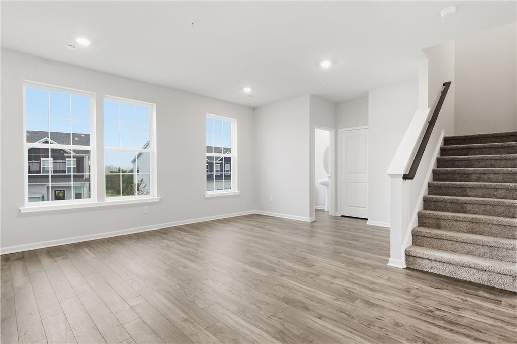 1078 Meadowlark Drive - Photo 4
