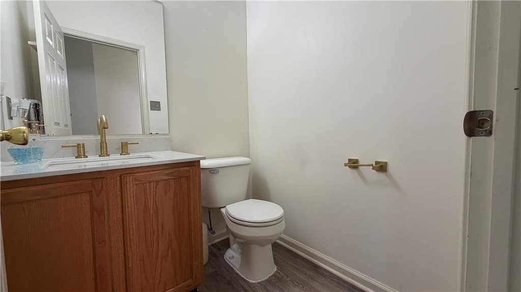 8100 Cross Creek Circle W - Photo 14