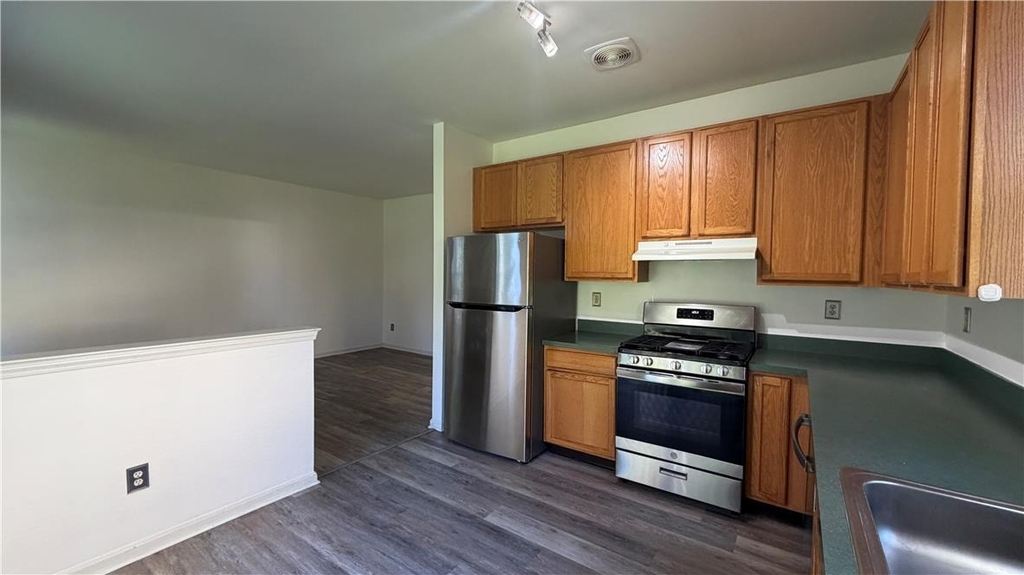 8100 Cross Creek Circle W - Photo 12