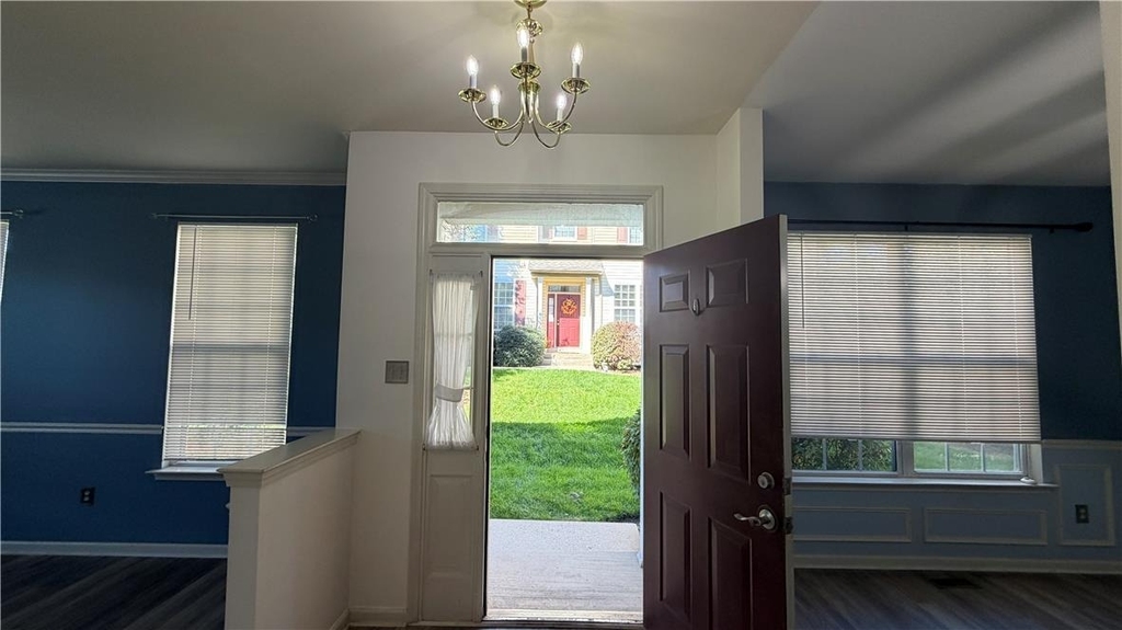 8100 Cross Creek Circle W - Photo 5