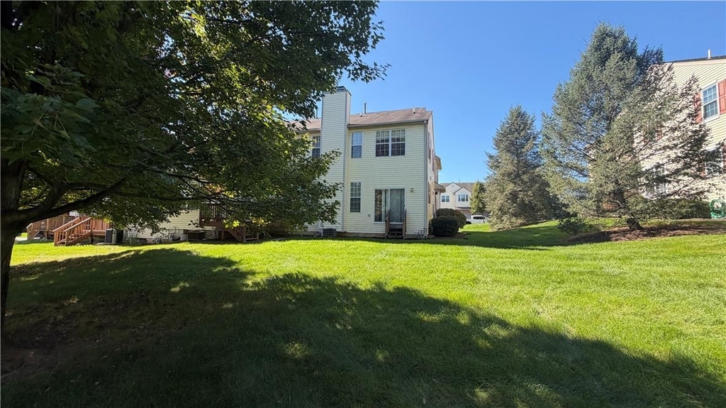 8100 Cross Creek Circle W - Photo 4