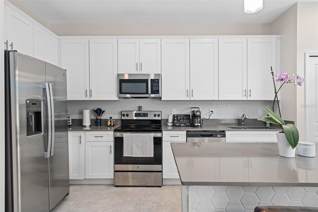 7456 Stone Creek Trail - Photo 2